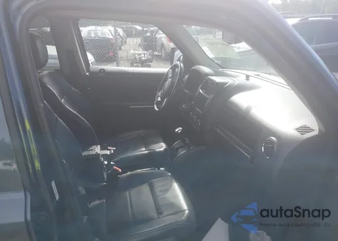 2014 Jeep Patriot Limited из США, поврежденный, VIN 1C4NJRCB6ED727745